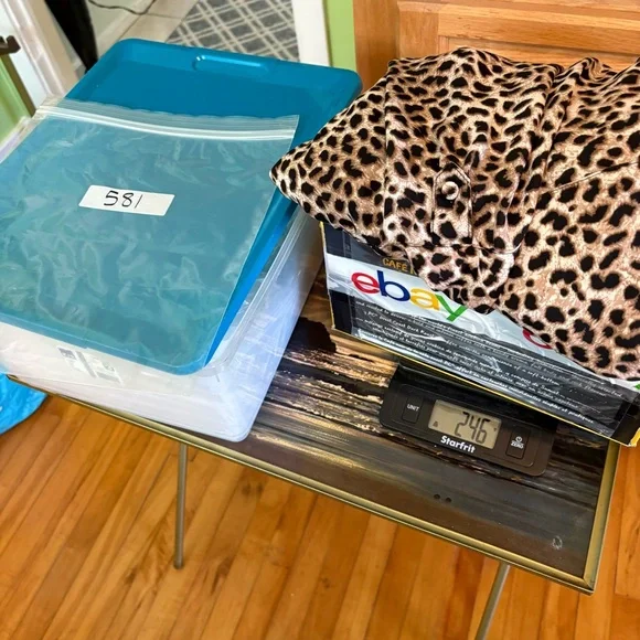 Torrid Harper Cheetah Print Chest Pockets Blouse Top Womens Plus Size 5 Roll Tab - Picture 9 of 9